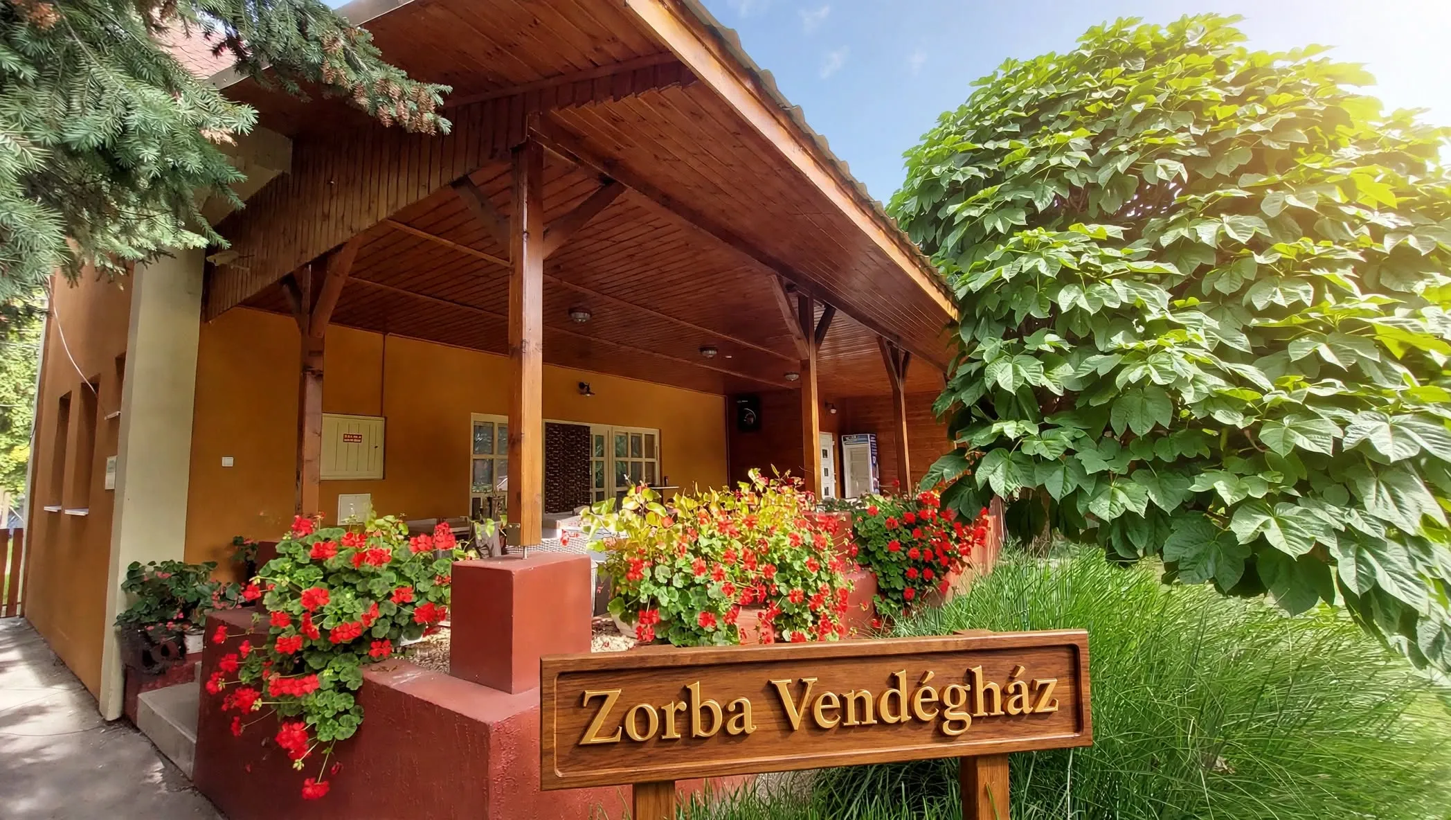 Zorba Vendégház terasza